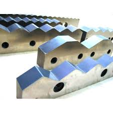 Industrial cutting blade