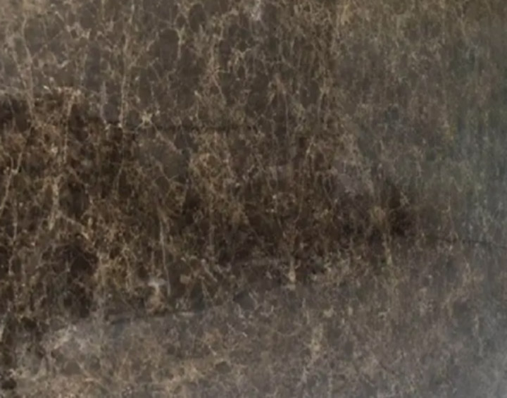 Dark emperado