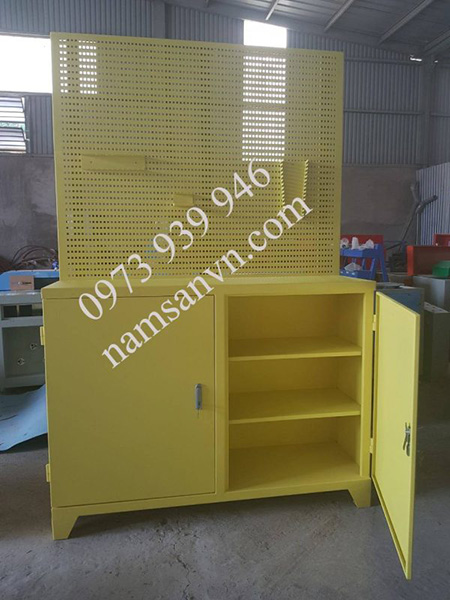 Combination hanging tool cabinet with hanging board
