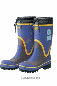 Korean protective boots