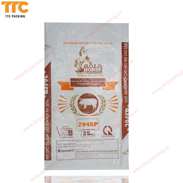 PP woven bag for animal feed