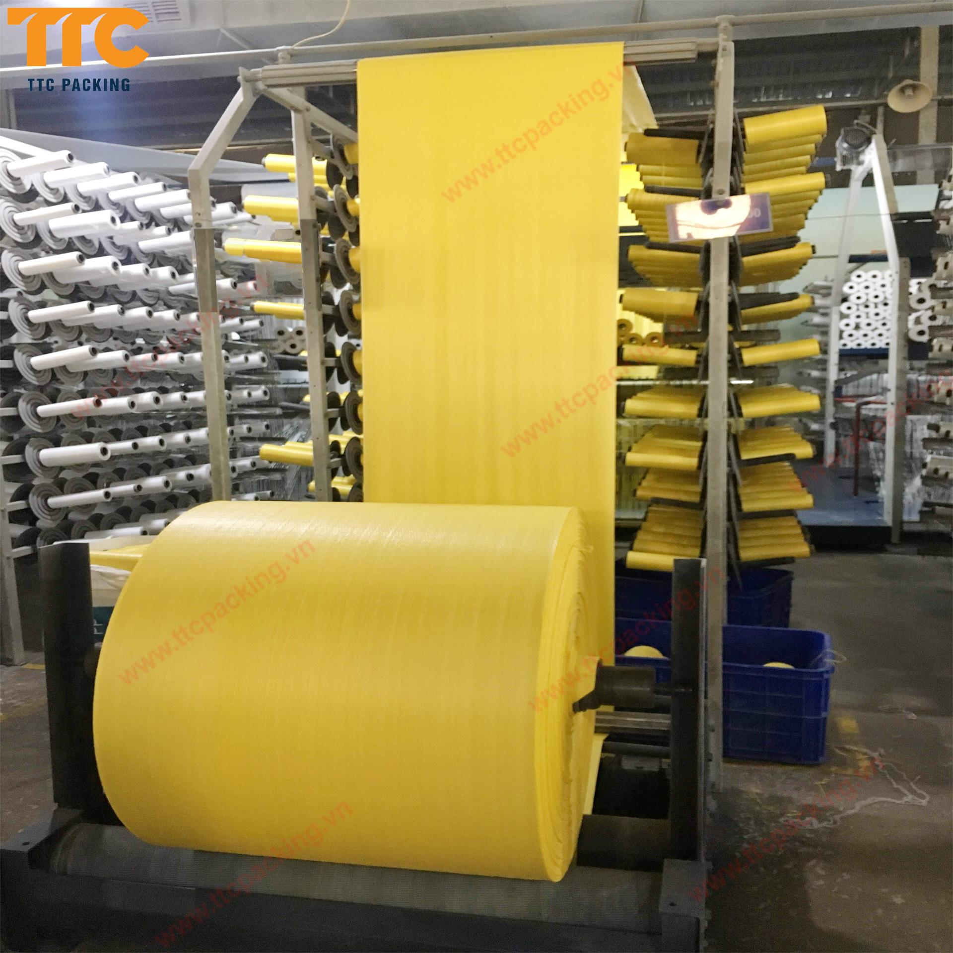 PP Woven Fabric Roll