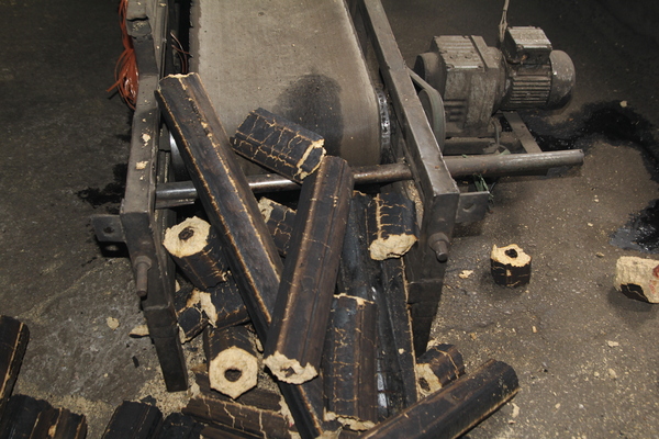 Extruded Rice Husk Briquettes
