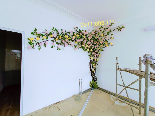 Artificial flower vine
