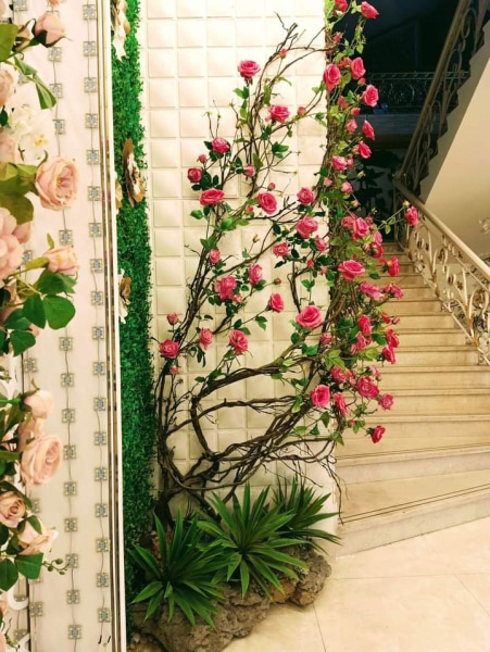 Artificial flower vine