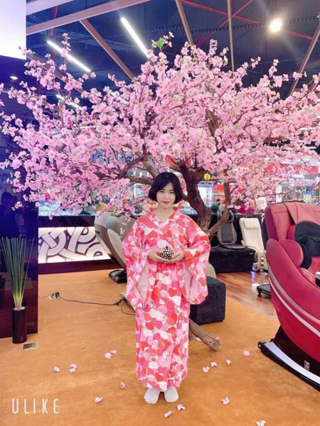 Artificial cherry blossoms