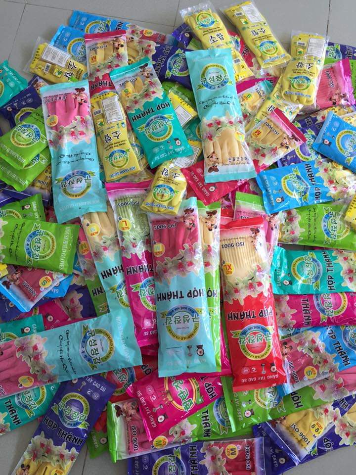 Hop Thanh rubber gloves