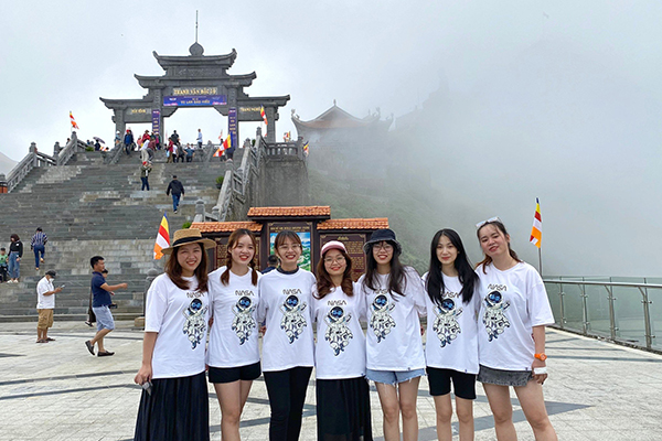 Phuong Uyen company image
