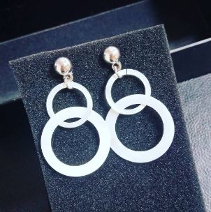 Shell earrings