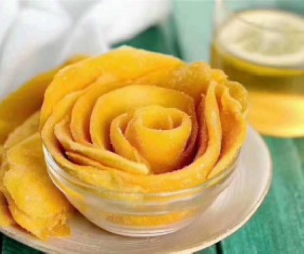 Dried mango for Tet