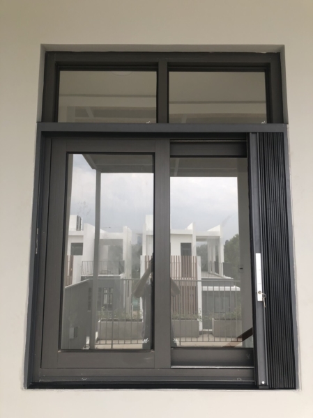Folding screen door