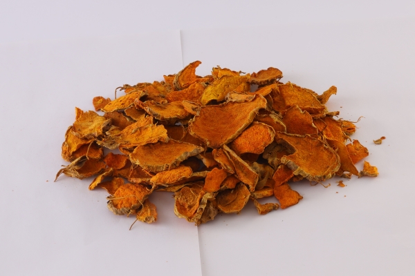 Dried sliced turmeric