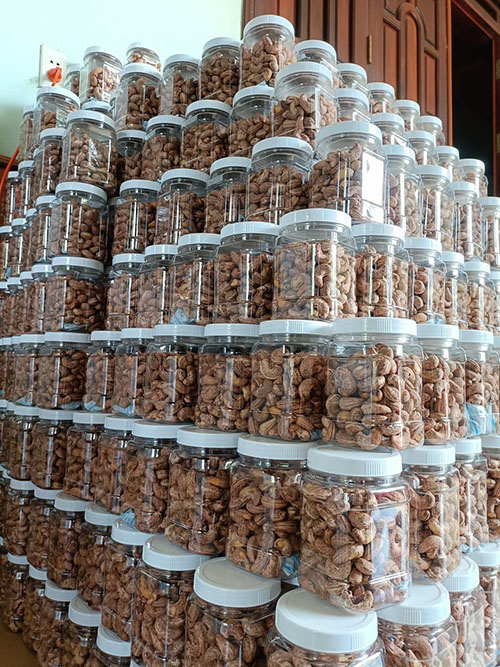 Cashews