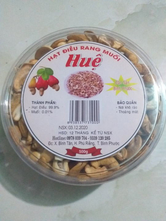 Salted roasted cashews