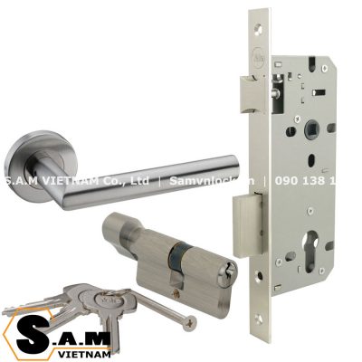 Yale electronic lock