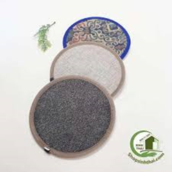 Needle punched nonwoven fabric trivet