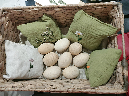 Poultry eggs