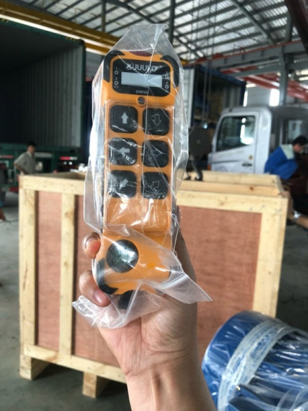 Hyundai electric cable hoist