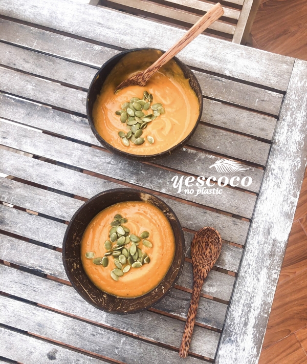 Coconut bowls