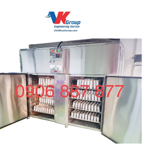 Drying cabinet for bottle