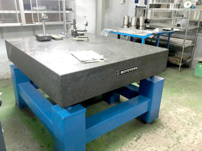 Granite surface plate