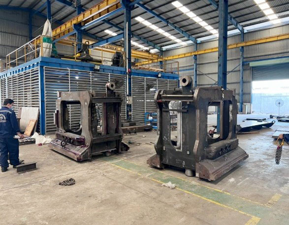 Industrial machine frame exported to Italy