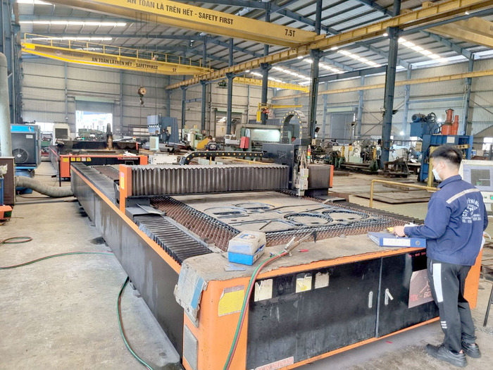 Fiber laser cutting machine max 22MM