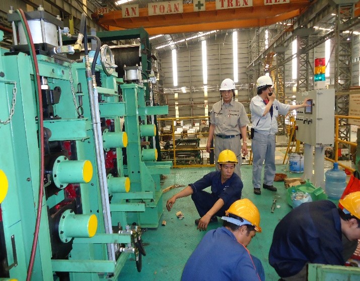 Manufacturing machinery lines for the steel industry