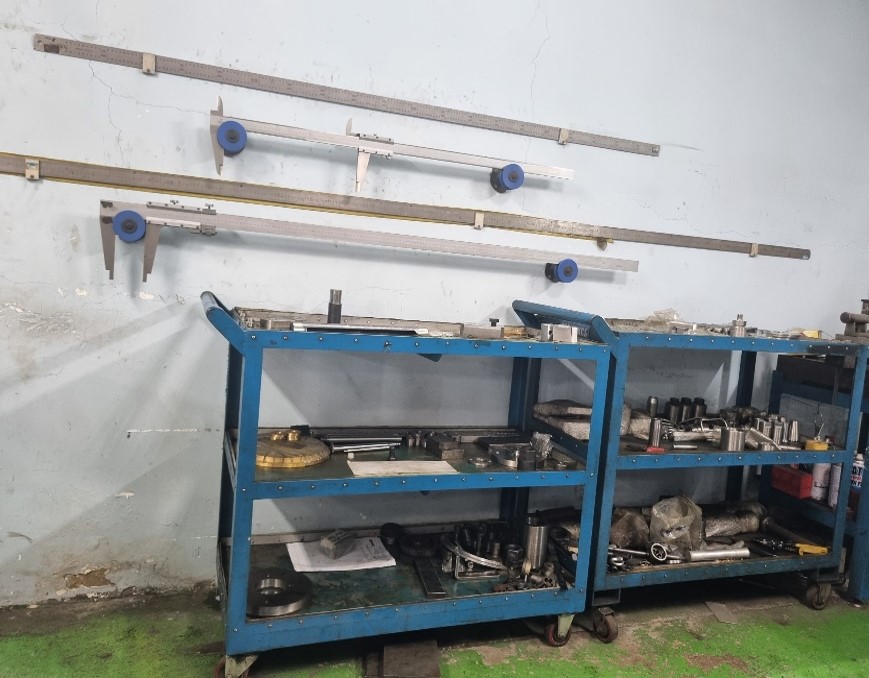 Caliper, feeler gauge