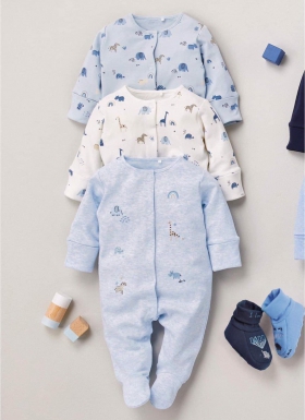 Newborn clothing