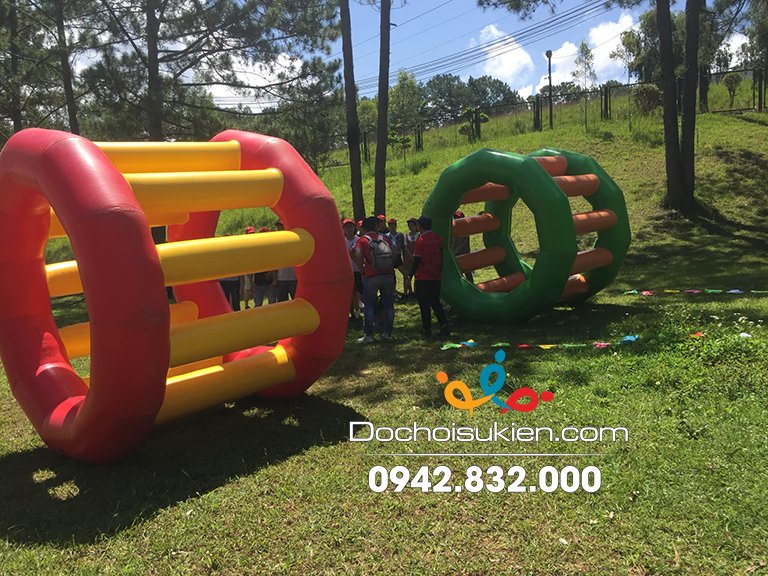 Inflatable toys