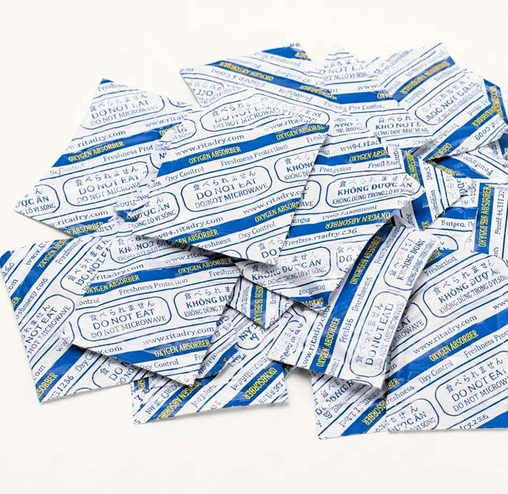 Oxygen absorber pack
