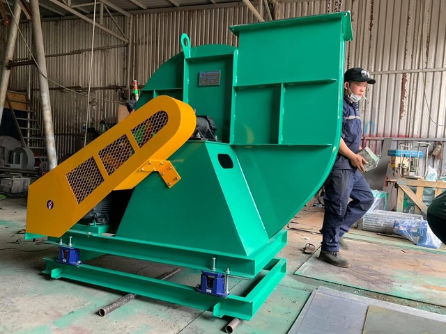 Centrifugal fan