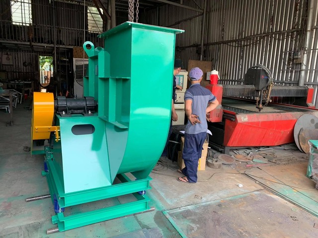 Centrifugal fan