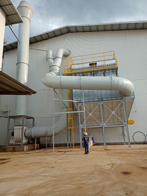 Fabric bag dust filtration system