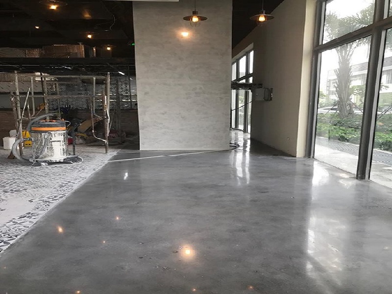 Polishing concrete floors