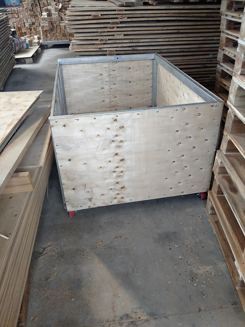 Wooden Crate With Wheels