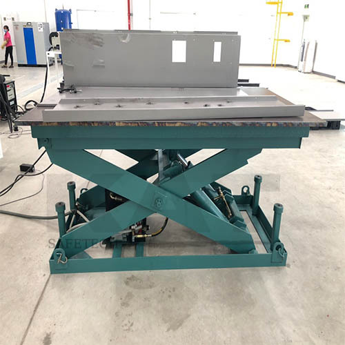 Automatic lift table