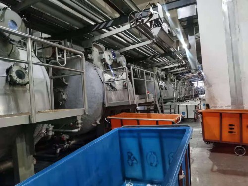 Fabric dyeing equipment