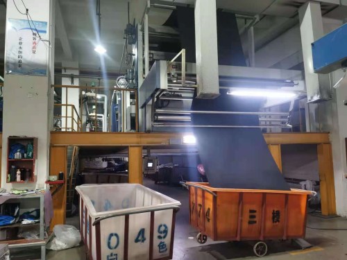 Fabric dyeing equipment
