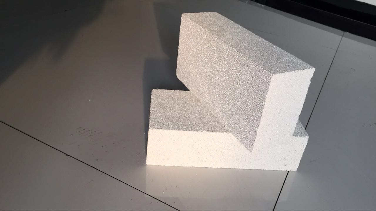 Mullite insulation brick