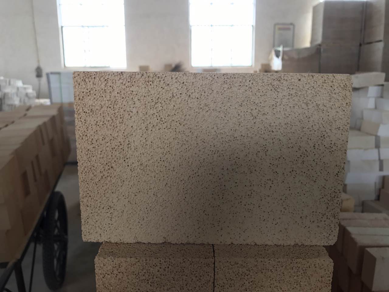 Mullite insulation brick
