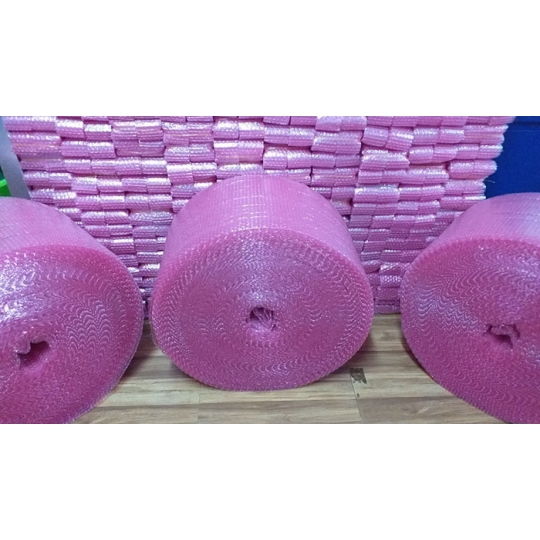 Colored bubble wrap roll
