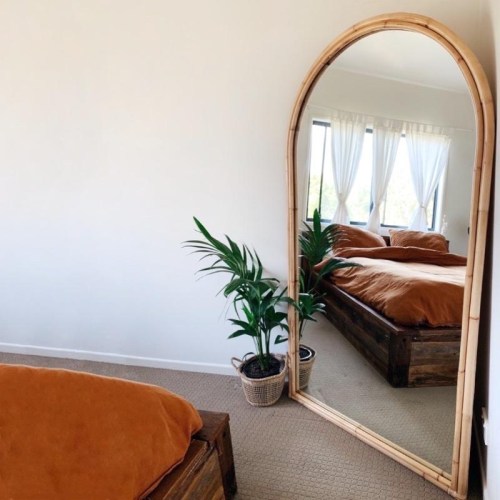 Arch mirror