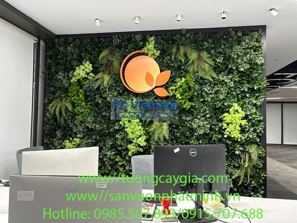 Artificial green wall installation