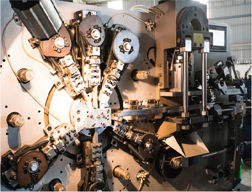Forming machine