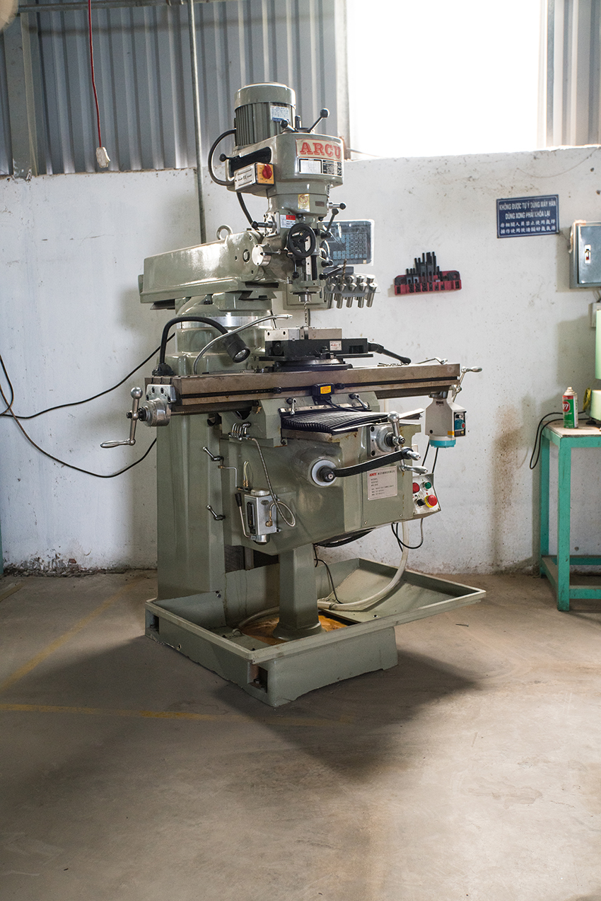 Milling mahcine