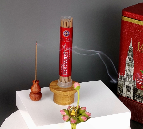 Agarwood incense