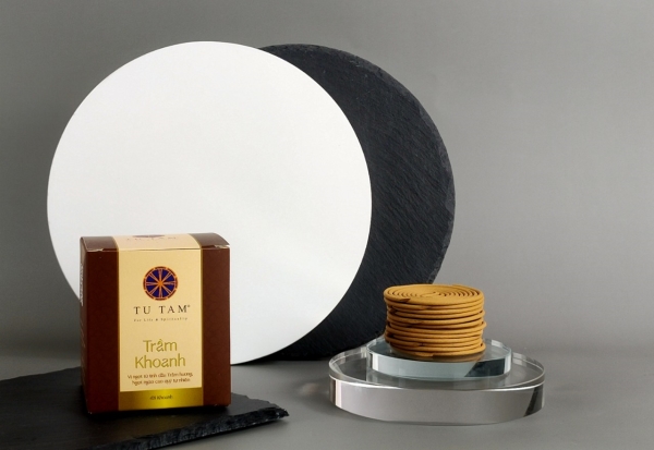 Agarwood incense