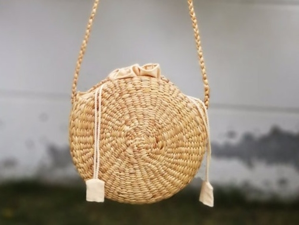 Seagrass purse bag